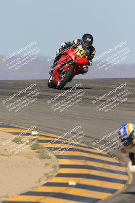 media/Oct-08-2023-CVMA (Sun) [[dbfe88ae3c]]/Race 3 Amateur Supersport Middleweight/